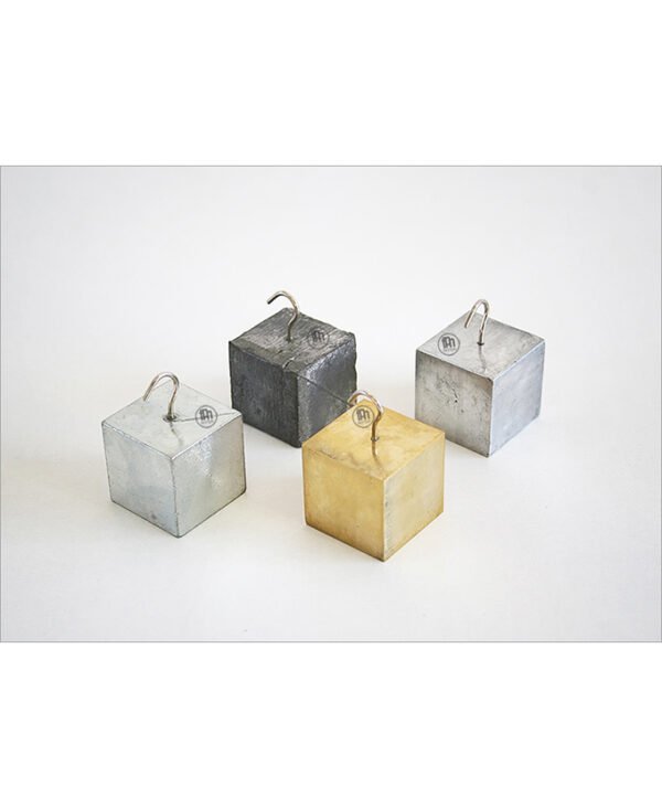 Set 4 kocke od različitih materijala