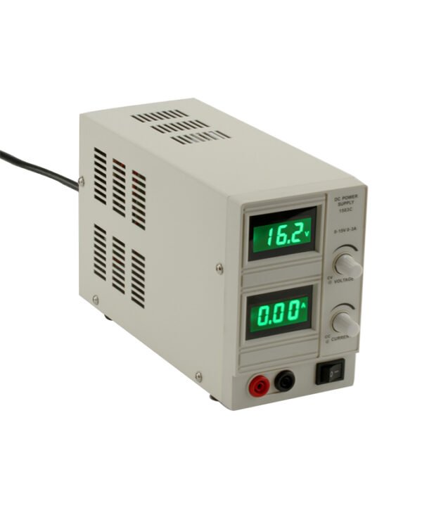 Izvor napajanja 15 V, 3 A DC