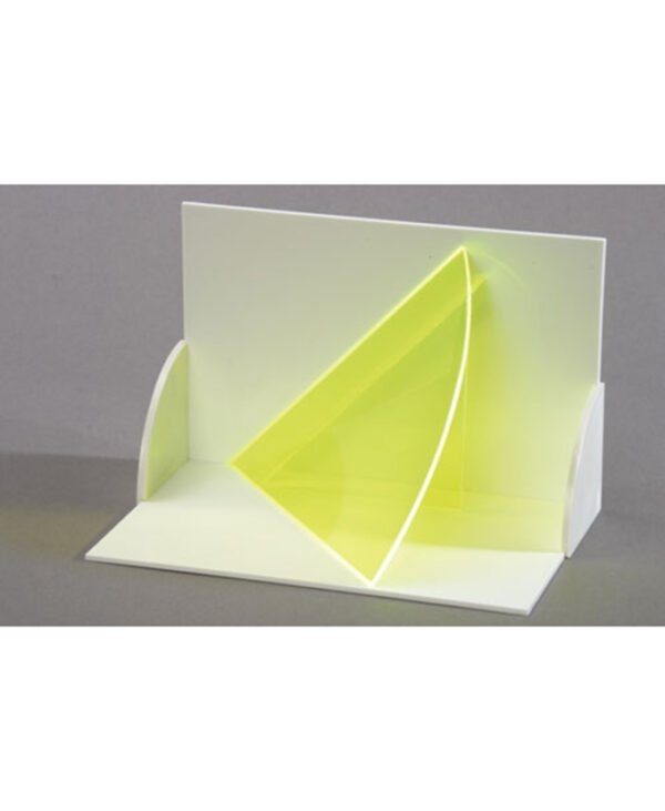 3D model paralelnog spoja u ravnini, paralelnog s vertikalnom ravninom projekcije